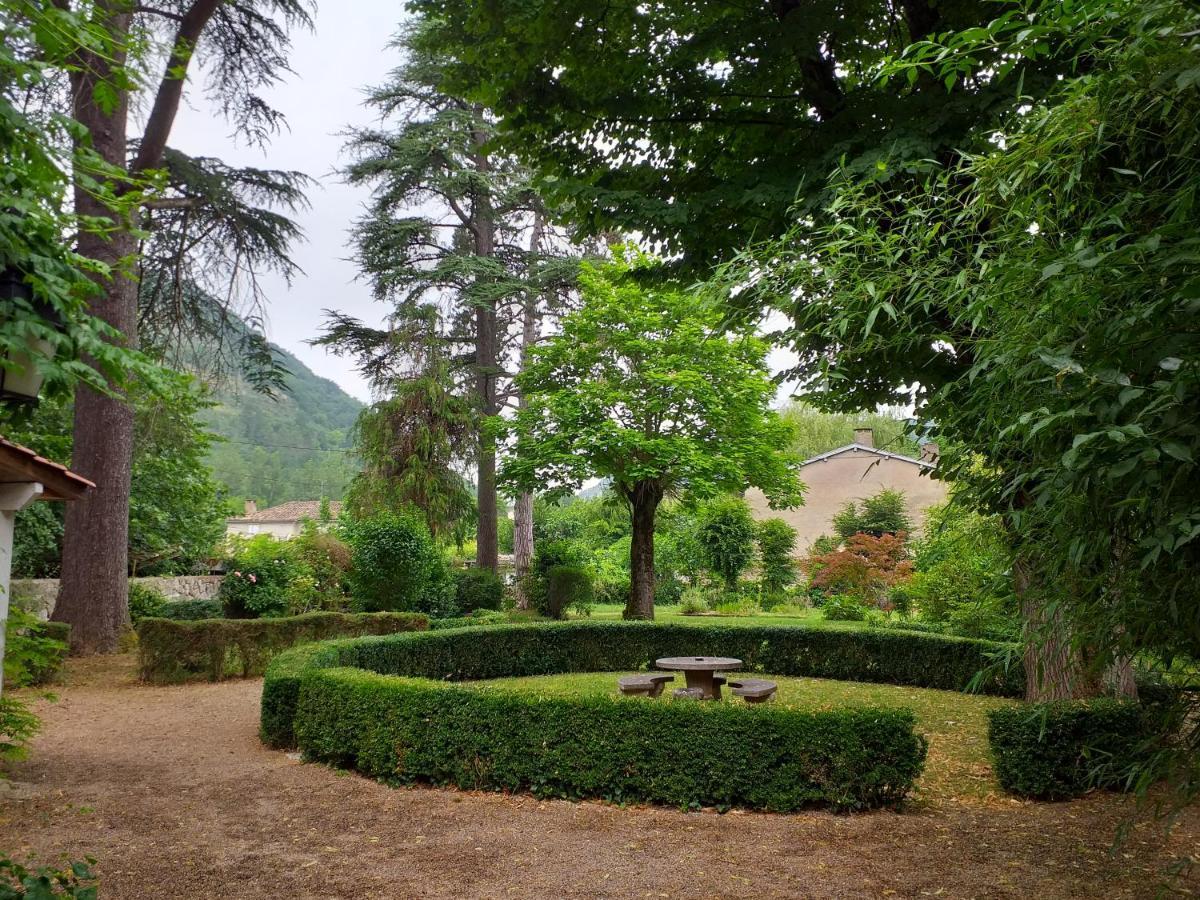 Le Jardin Secret Bed & Breakfast Saint-Antonin Exterior foto
